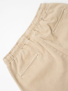 V2 Jeans DRILL con coulisse, piccole graffiature, pacht laterali e catenella Sabbia2