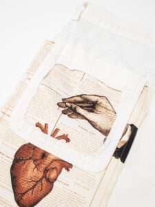 BERNA Pantalone con patch giornale 210195 Latte1