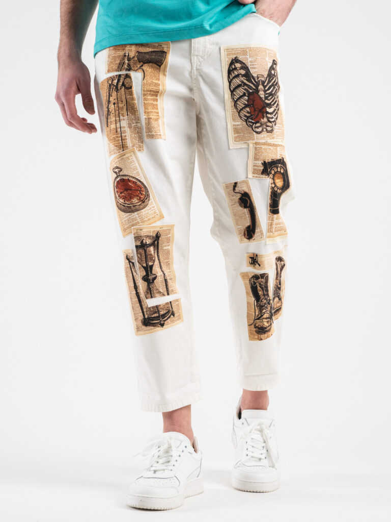 BERNA Pantalone con patch giornale 210195 Latte10 BERNA BERNA Pantalone con patch giornale 210195 Latte