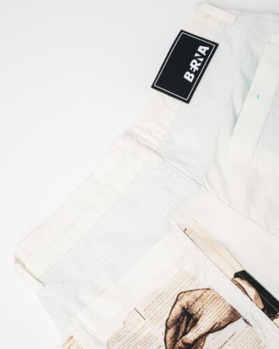 BERNA Pantalone con patch giornale 210195 Latte2 BERNA BERNA Pantalone con patch giornale 210195 Latte