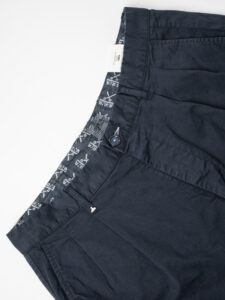 BERNA Pantalone leggero a gamba morbida con pinces 230332 Navy6