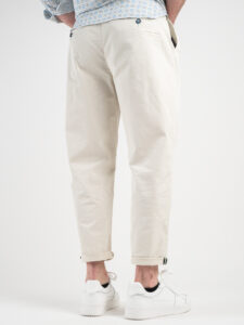 BERNA Pantalone leggero a gamba morbida con pinces 230332 Panna2