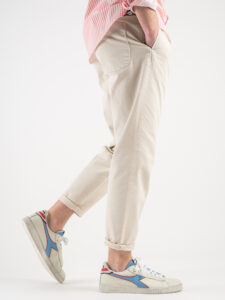BERNA Pantalone leggero cropped con pinces 230336 Panna2