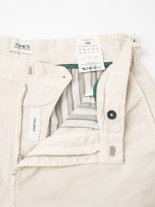 BERNA Pantalone leggero cropped con pinces 230336 Panna7