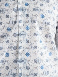 ESTASI Camicia coreana in cotone bianca con fantasia carta nautica MR. RAIN1