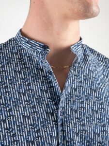 ESTASI Camicia in cotone con collo coreana e stampa foglie ARIETE Blu2