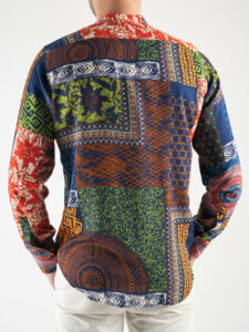 ESTASI Camicia in viscosa con collo coreana fantasia maori LAZZA Rossa2