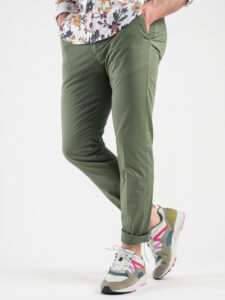 ESTASI Pantalone chinos leggero con risvolto made in Italy LONDRA Verde6