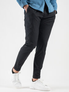 ESTASI Pantalone made in italy in tessuto leggero con coulisse e risvolto TOKYO Nero1
