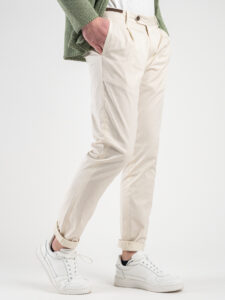 ESTASI Pantalone made in italy in tessuto leggero con coulisse e risvolto TOKYO Panna4