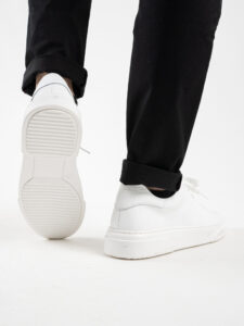 ESTASI Sneakers basica in pelle martellata Made In Italy AZ52 ANDREA Bianca1