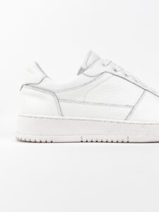 ESTASI Sneakers bianche sportive in pelle martellata Made In Italy con design traforato DIEGO2