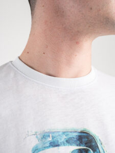 OVER-D T-shirt stampa maggiolone OE1S2S3T14 Bianca2