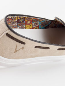 V2 Mocassino barca in camoscio beige con nappine marroni SANTORINI6