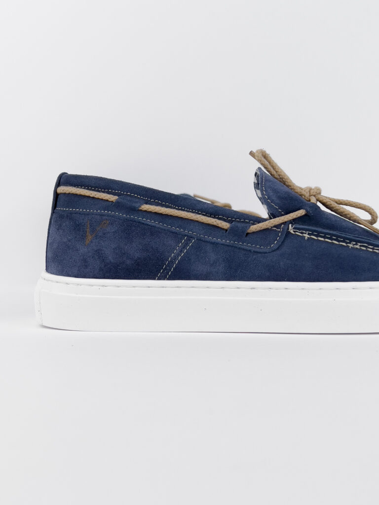 V2 Mocassino barca in camoscio con lacci in corda beige CAPRI Blu - immagine 4