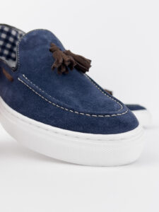 V2 Mocassino barca in camoscio blu con nappine marroni SANTORINI4