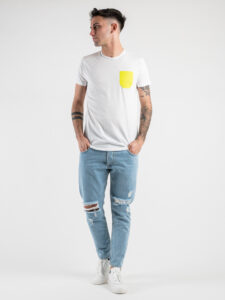 V2 T-shirt in cotone con taschino giallo fluo Bianca (2)