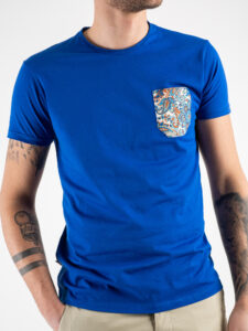 V2 T-shirt in cotone con taschino stampa floreale Royal (4)