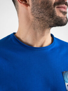V2 T-shirt in cotone con taschino stampa fluid Royal2