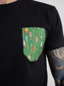 V2 T-shirt in cotone con taschino stampa frecce Nera1