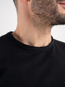 V2 T-shirt in cotone con taschino stampa frecce Nera2