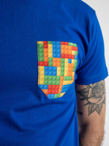 V2 T-shirt in cotone con taschino stampa lego Royal (2)