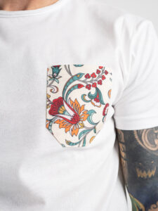 V2 T-shirt in cotone con taschino stampa tropicale Bianca1