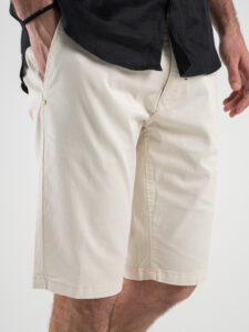 BERNA Bermuda basico slim fit in cotone 230115 Latte4