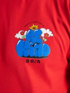 BERNA T-shirt in cotone con stampa Be Kind 230383 Rossa2
