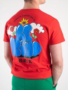 BERNA T-shirt in cotone con stampa Be Kind 230383 Rossa3