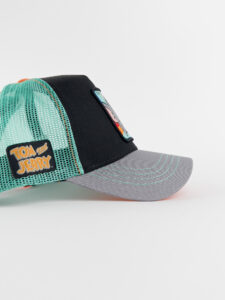 CAPSLAB Cappellino nero Looney Tunes con retina verde acqua e patch multicolor stampa TOM2