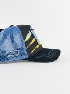 CAPSLAB Cappellino nero Marvel con cuciture, retina azzurra e stampa patch WOLVERINE1