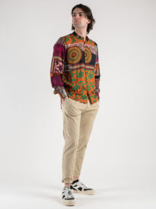 ESTASI Camicia in viscosa con collo coreana fantasia maori LAZZA Nera4