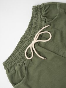 ESTASI Jeans cropped con coulisse NEYMAR Verde1