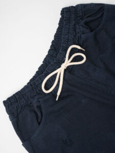 ESTASI Jeans leggero cropped con coulisse e rotture MESSI Blu1