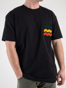 ESTASI T-shirt 100% cotone con taschino onde colorate FB1001 Nera5