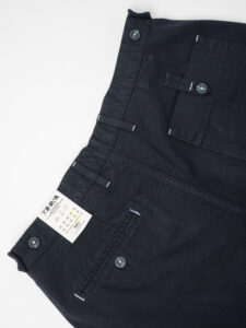 BERNA Pantalone leggero cropped con pinces 230336 Navy3