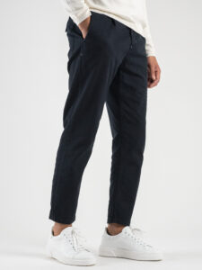 BERNA Pantalone leggero cropped con pinces 230336 Navy5