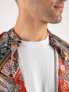 ESTASI Camicia in viscosa con collo coreana fantasia bandana BLANCO Rossa4