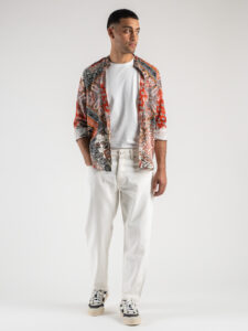 ESTASI Camicia in viscosa con collo coreana fantasia bandana BLANCO Rossa5