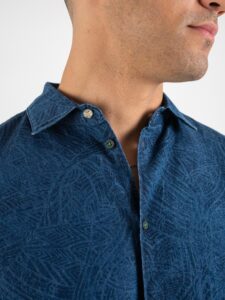 BERNA Camicia in jeans lavorata in fantasia foglie 220351 Blu4