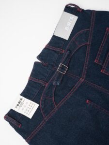 BERNA Jeans gamba morbida con pinces 220202 Blu Denim1