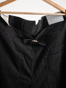BERNA Pantalone over rigato con pinces 223220 Nero7