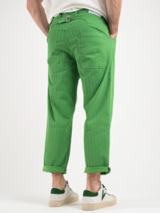 BERNA Pantalone over rigato con pinces 223220 Verde Bandiera (10)