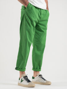 BERNA Pantalone over rigato con pinces 223220 Verde Bandiera (8)