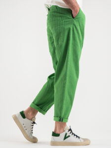 BERNA Pantalone over rigato con pinces 223220 Verde Bandiera (9)