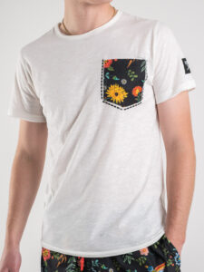BERNA T-shirt basica con taschino fantasia fiori 230079 Bianca2