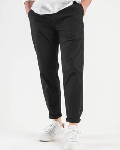 BL11 Pantalone cropped in cotone leggero con laccio in vita e pinces PIPPO Nero1 Nuovi Arrivi