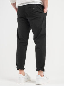 BL11 Pantalone cropped in cotone leggero con laccio in vita e pinces PIPPO Nero4