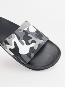 Ciabatta in gomma stampata camouflage 7427 Nero1